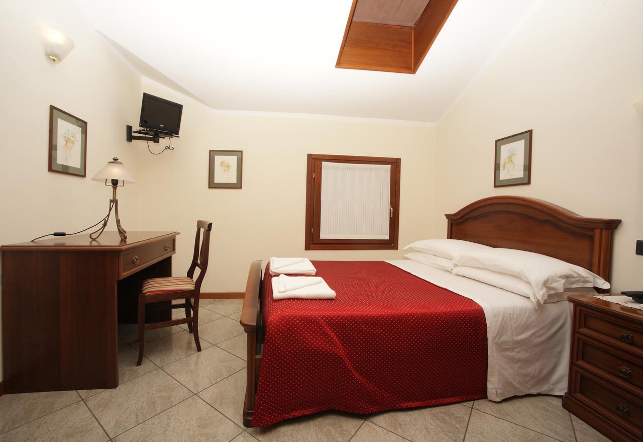 Hotel Ristorante Regina Mozzanica 외부 사진