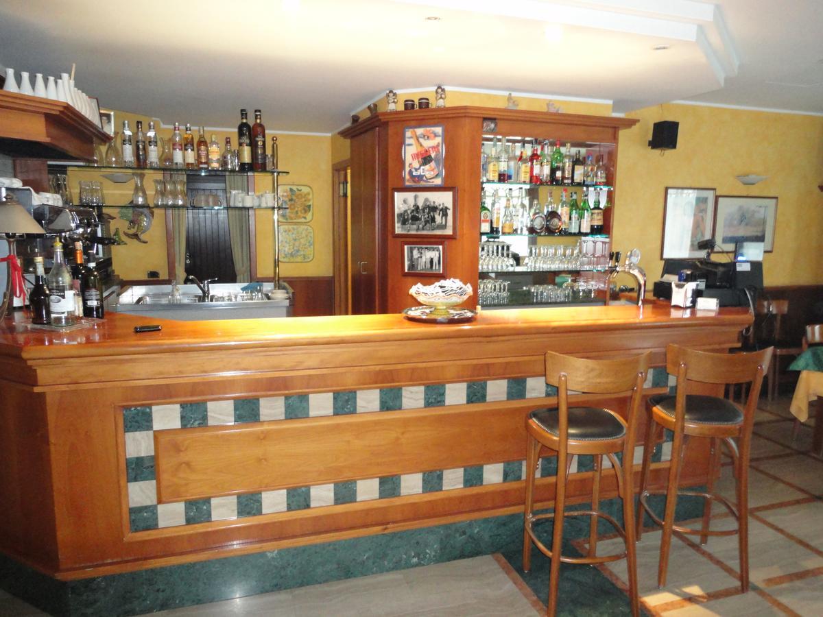 Hotel Ristorante Regina Mozzanica 외부 사진